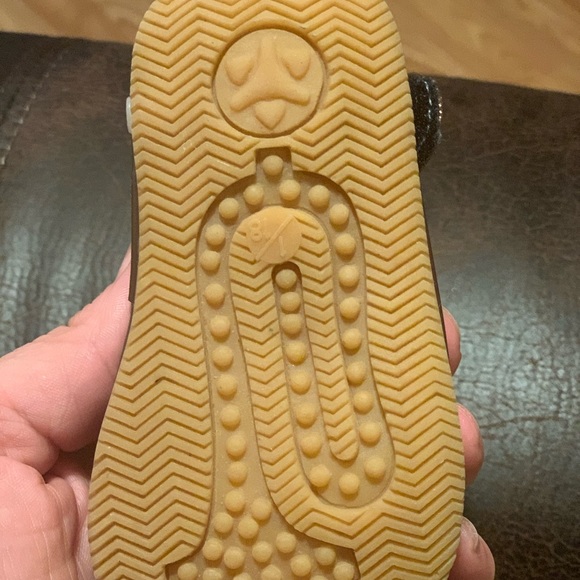 Brown glitter sparkling infant shoes - Picture 3 of 4